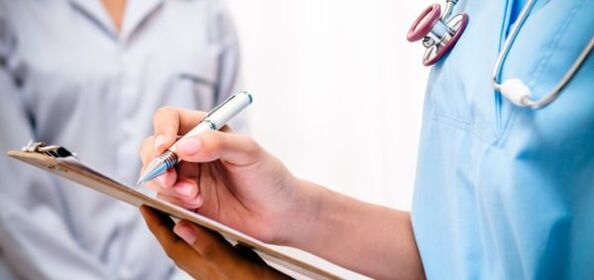 the doctor prescribes treatment for pain in the lower back